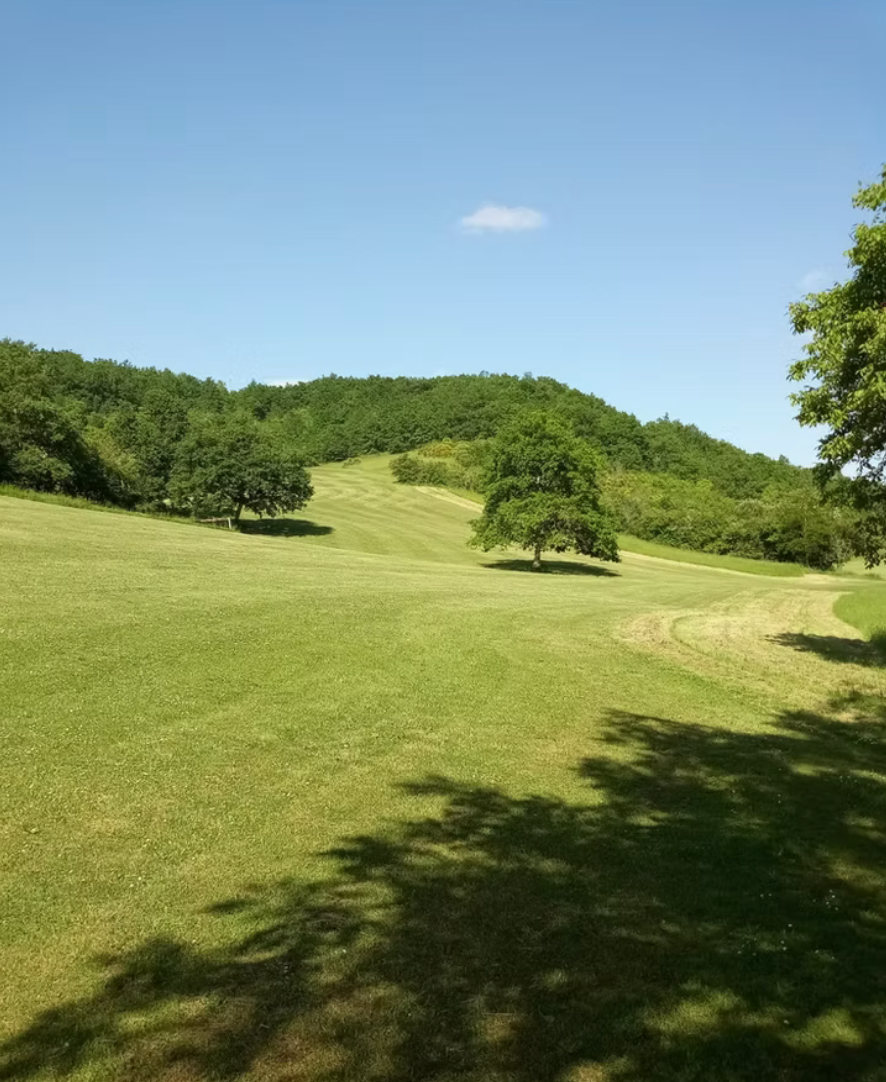vue chemins de randonnées 32420